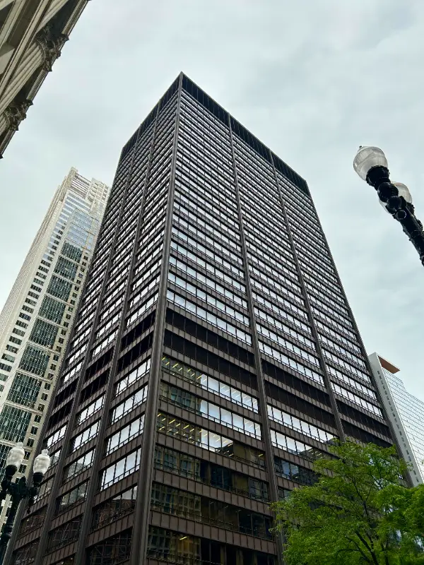 RICHARD J. DALEY CENTER, the largest Courthouse we have a photo of